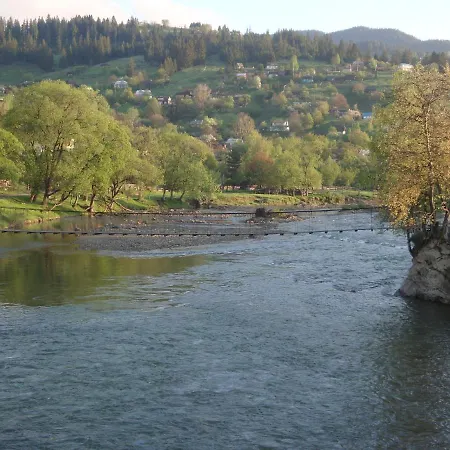 старе подвір'я 3*