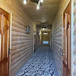 Bed & Breakfast старе подвір'я