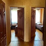 старе подвір'я 3*
