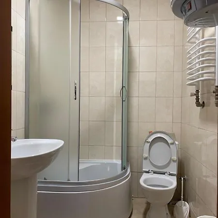 Bed & Breakfast старе подвір'я *