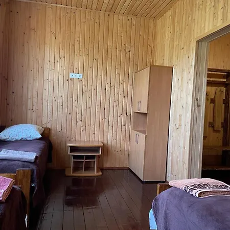 Panzió старе подвір'я 3*