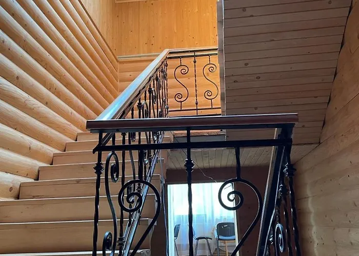 старе подвір'я Bed & Breakfast 3*