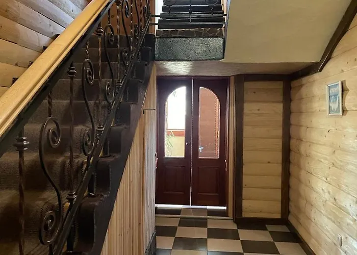старе подвір'я