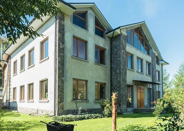 старе подвір'я 3* Verkhovyna